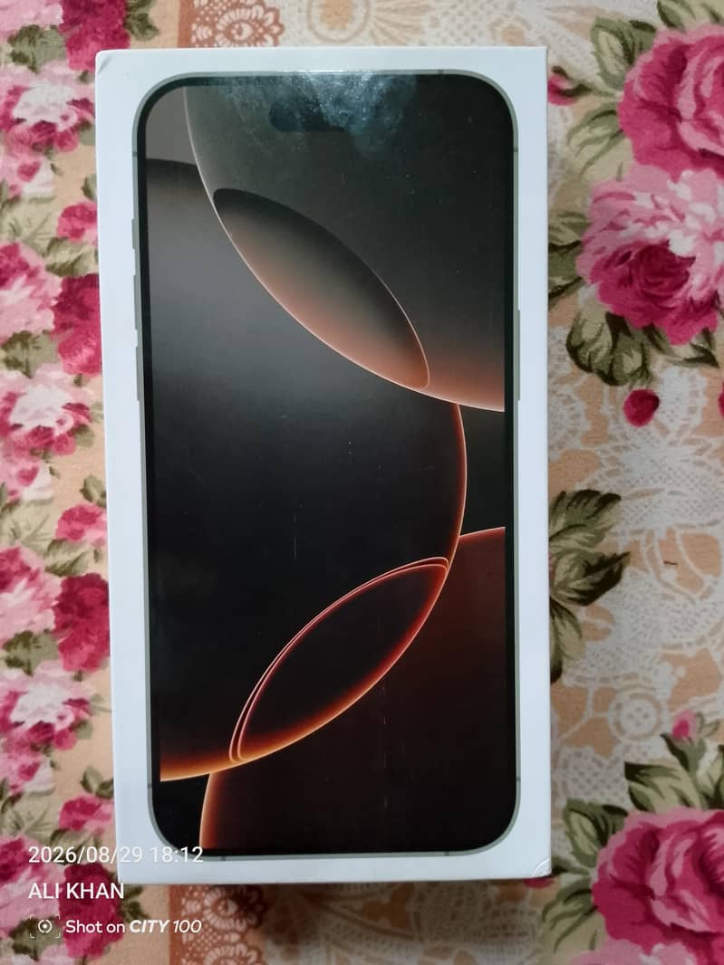 Apple iPhone 16 Pro Max 4