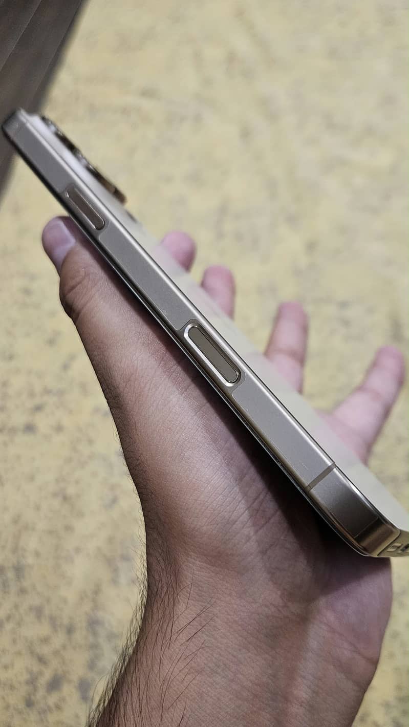 iPhone 16 Pro Max PTA 3