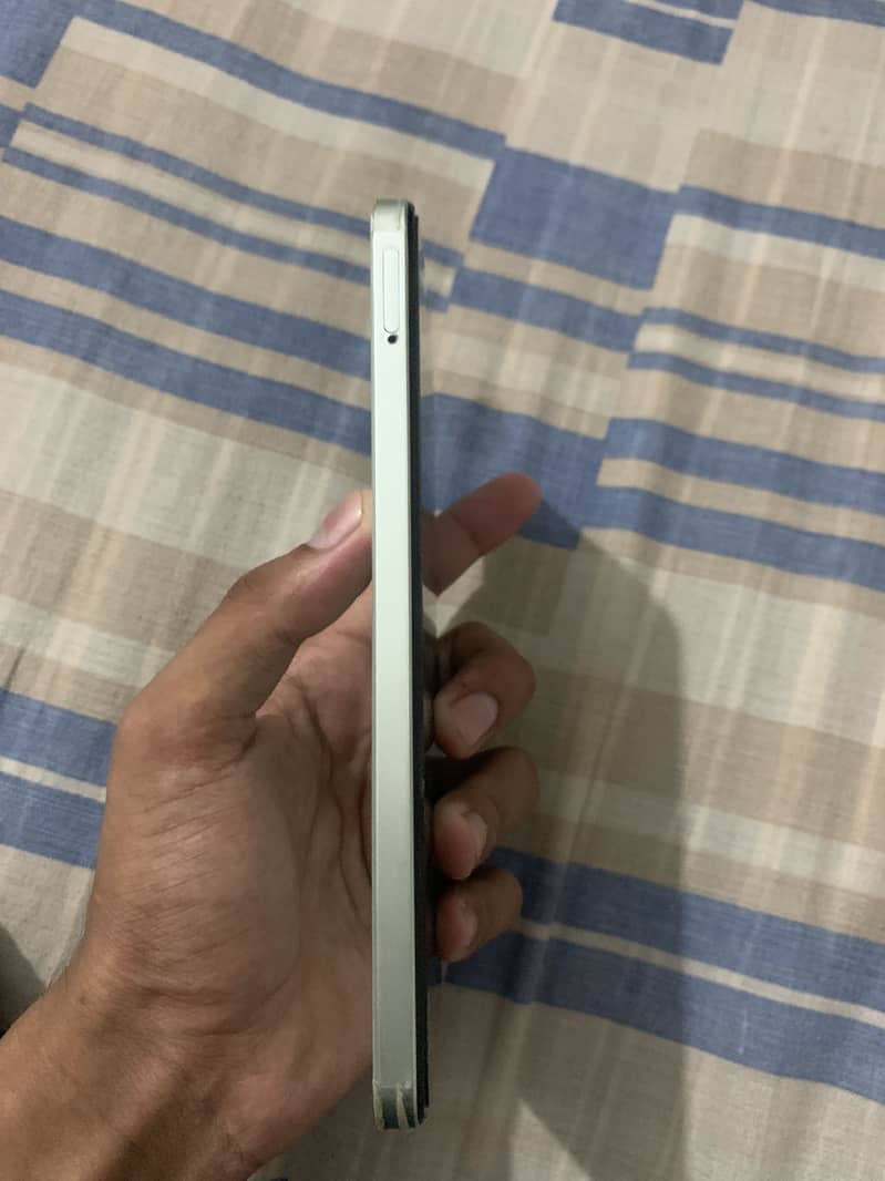 Realme Note 60x 2