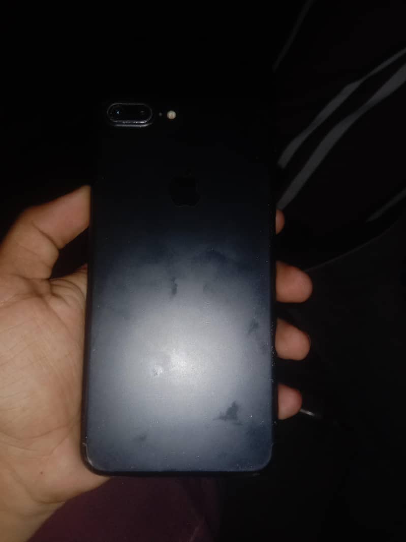 Apple iPhone 7 Plus 3