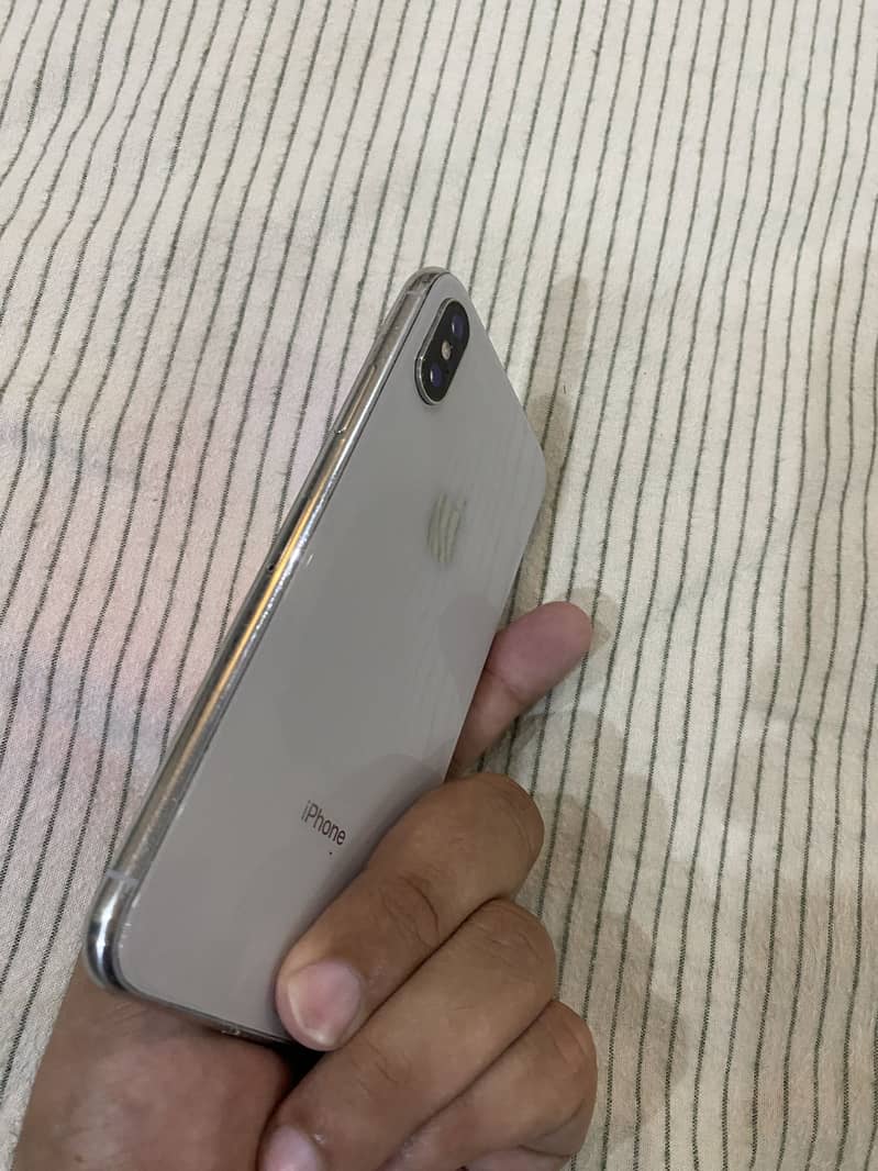 Apple iPhone X 12