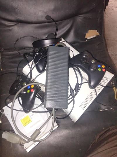 Xbox 360 slightly used