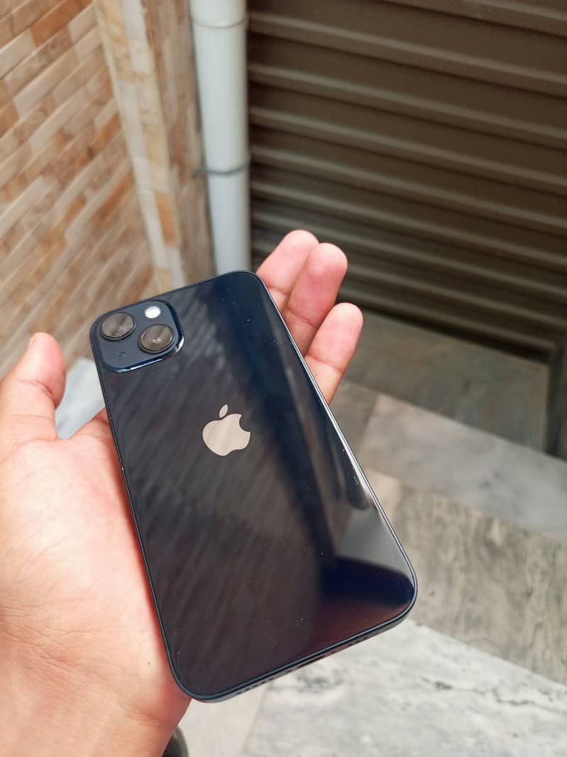 Apple iPhone 13 3