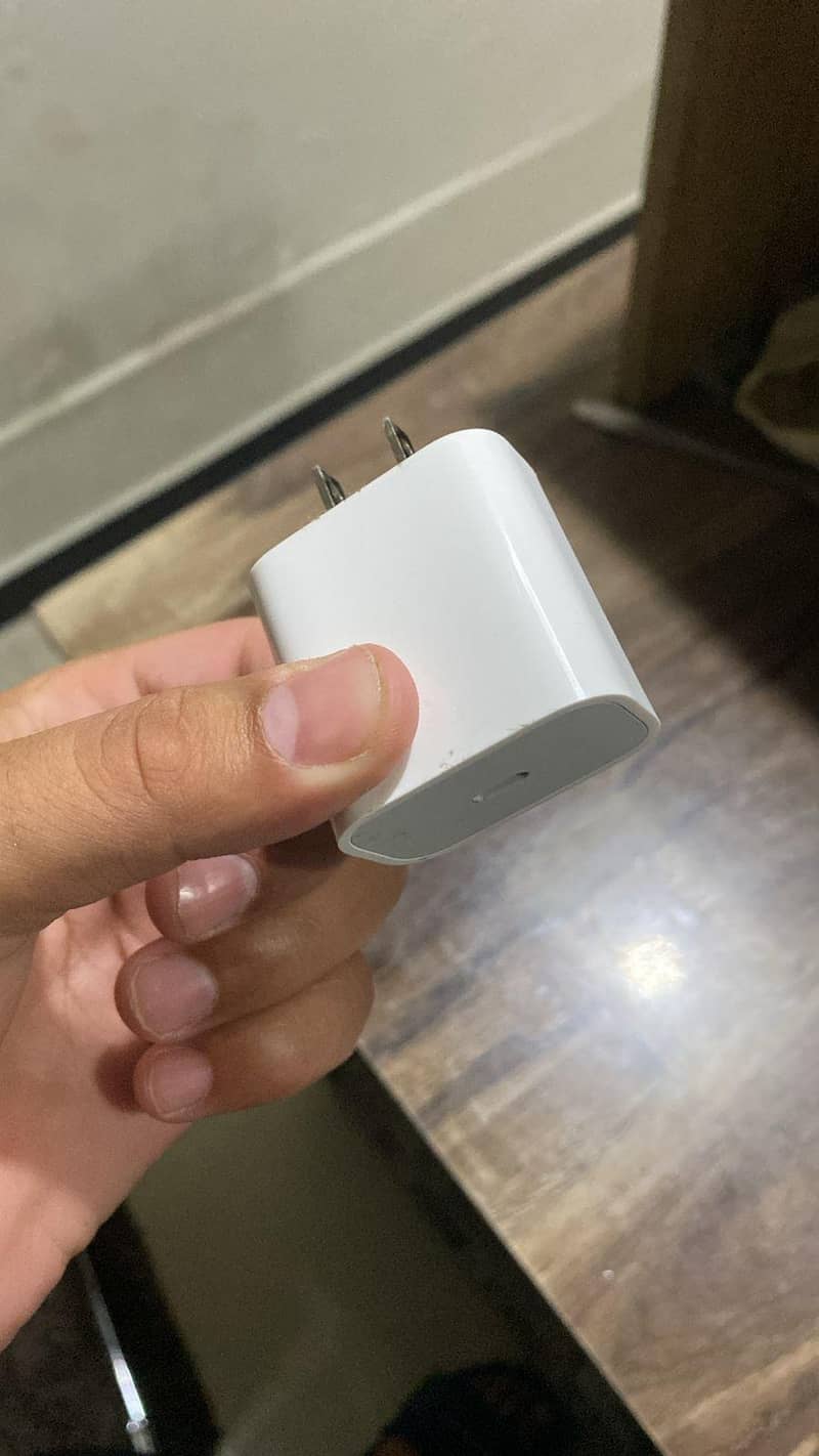 Apple iPhone 11 4