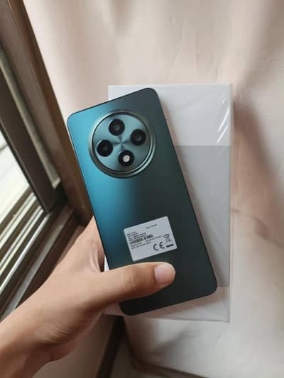 OPPO Reno 12F