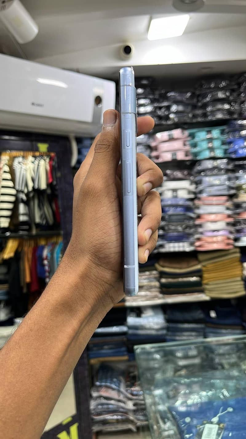 Google Pixel 7a 3