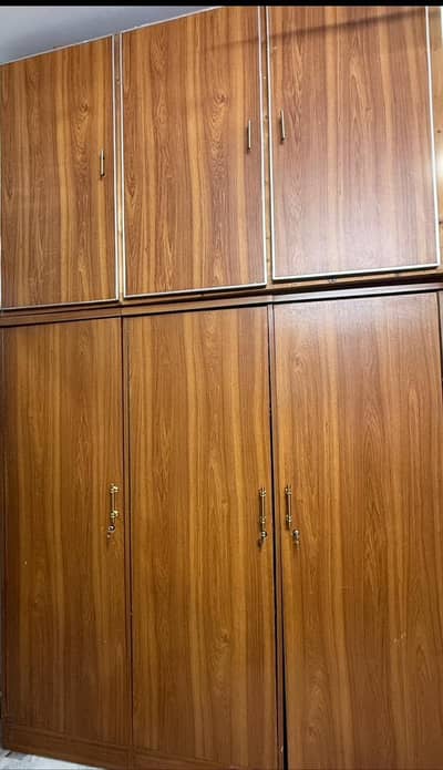Almirah with Cupboard