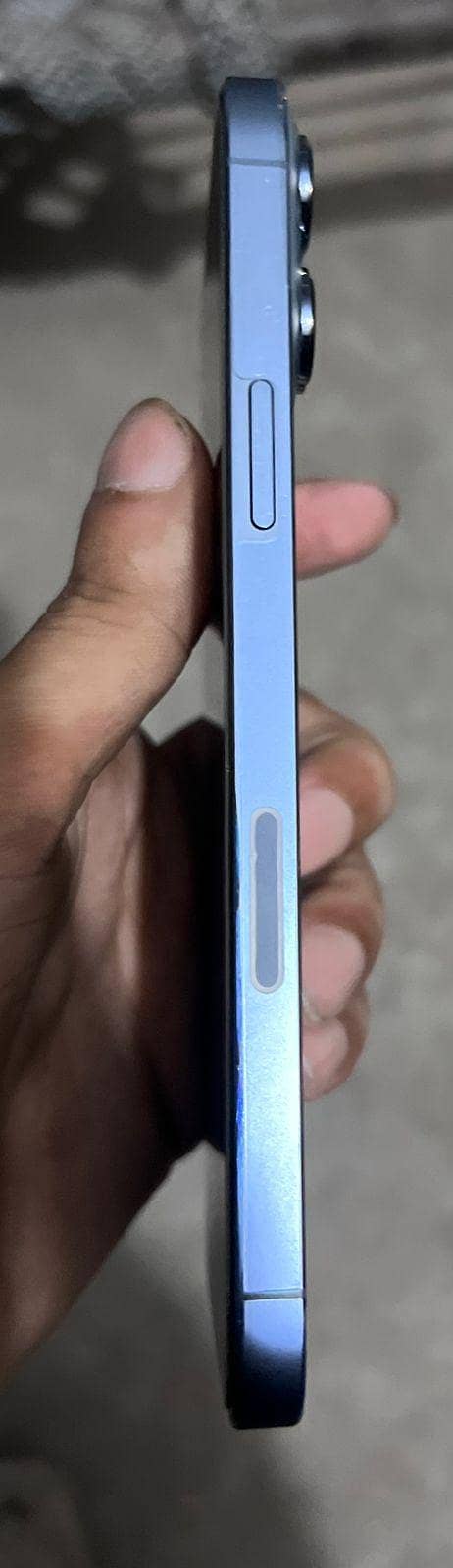Apple iPhone 13 Pro Max 4