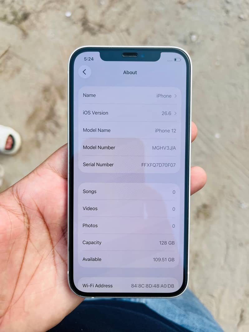 Apple iPhone 12 2