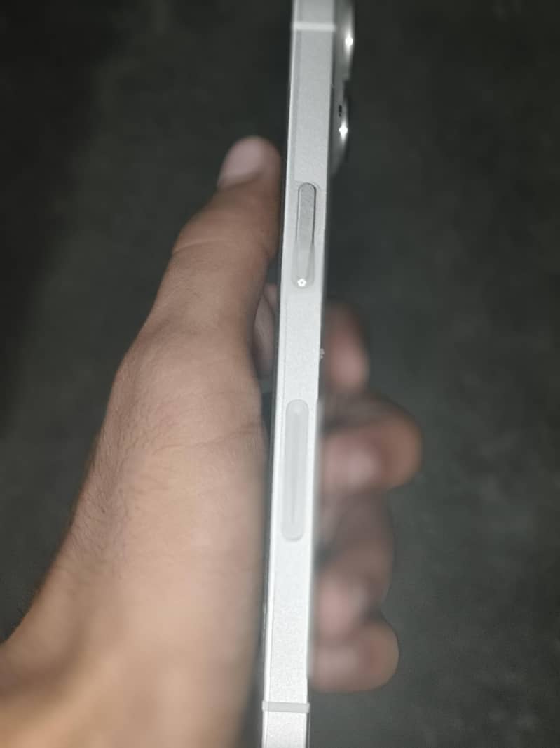 Apple iPhone 14 1