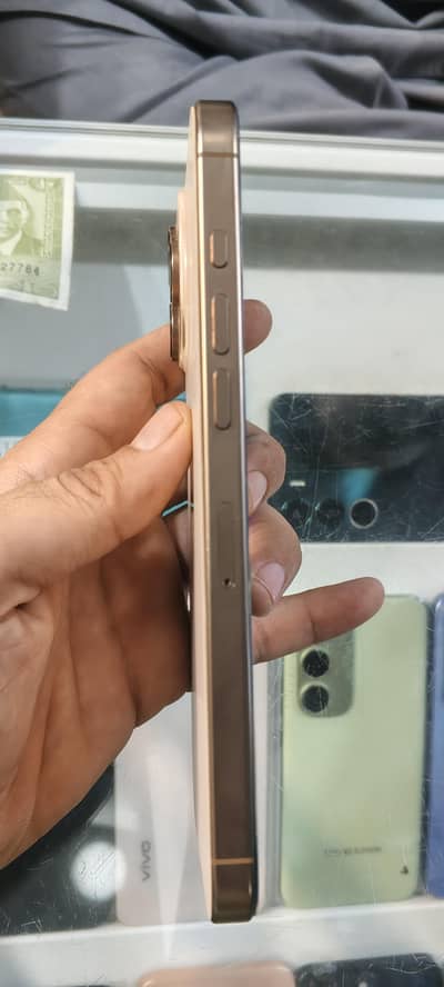 Apple iPhone 16 Pro Max