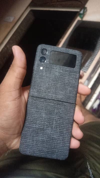 Samsung Mobile Z Flip 3 5G // Exchange possible with iphone or Android