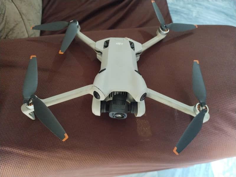 dji Mini 4 pro 0