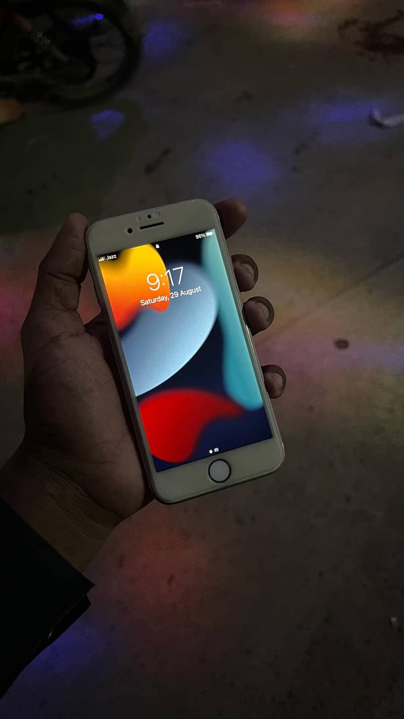 Apple iPhone 7 1