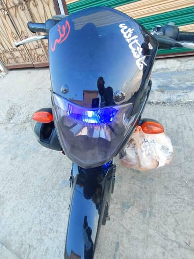 yamaha ybr 125 home used bike . well condition