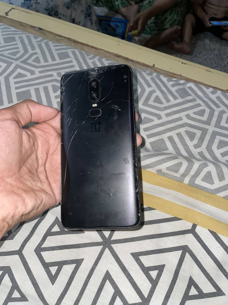 One Plus 6T 3