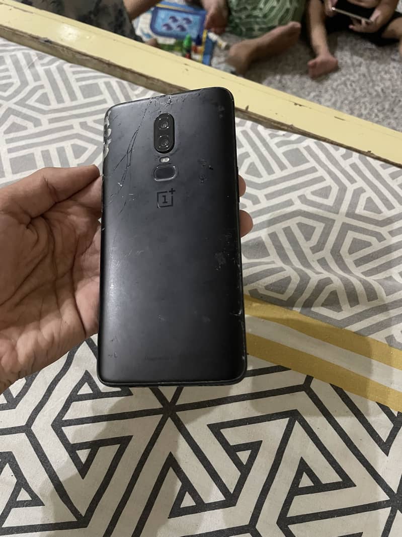 One Plus 6T 4