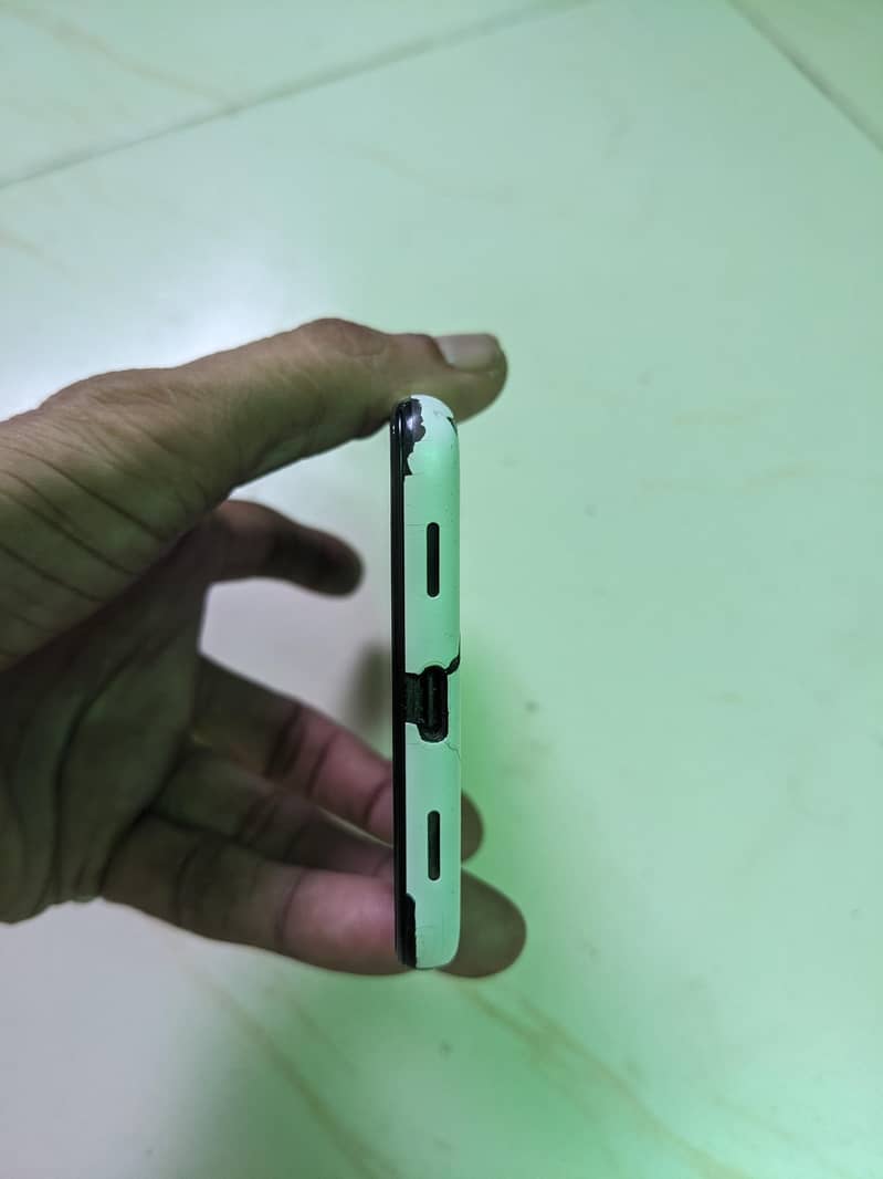 Google Pixel 4a 5G 3