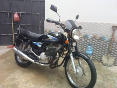 SUZUKI GS 150 12/13 urgent sale need cash