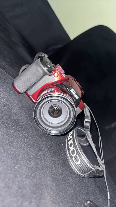 Nikon camera p520