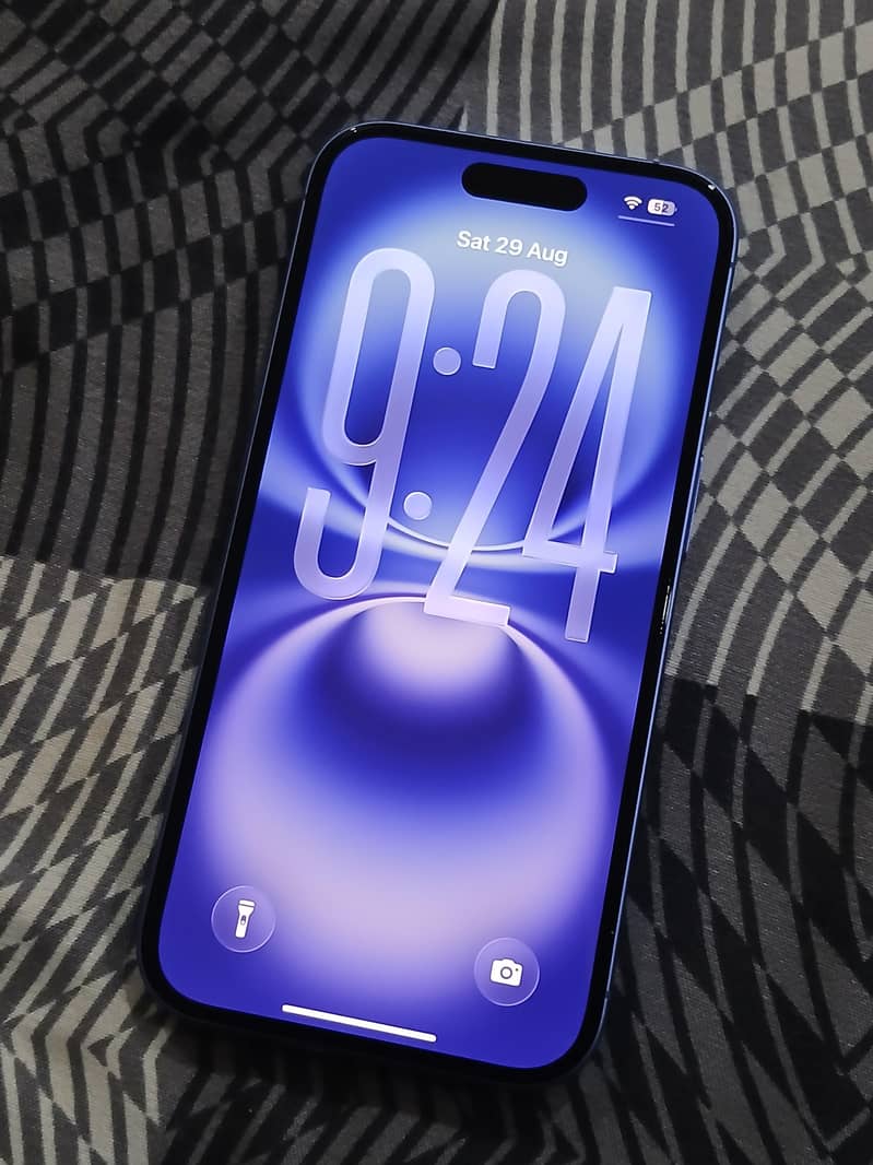 Apple iPhone 16 Jv 7