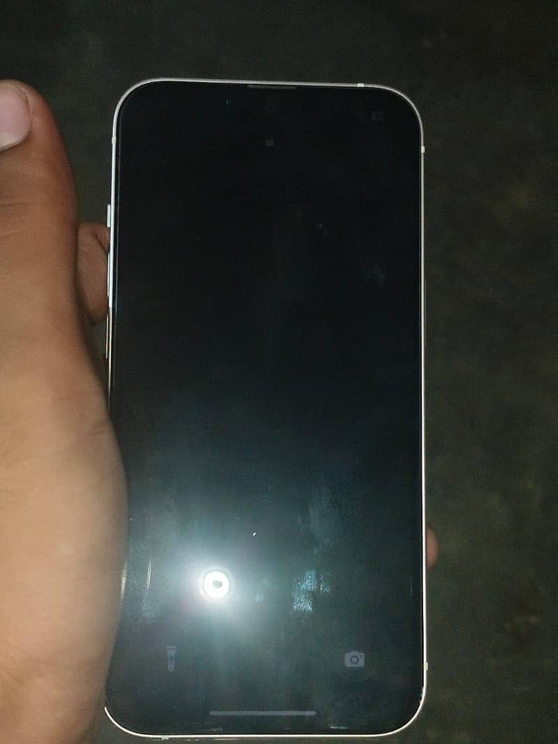 Apple iPhone 14 3