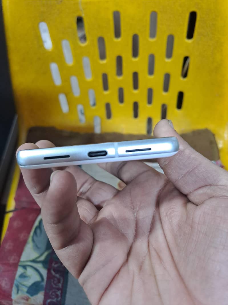 Google Pixel 7 6