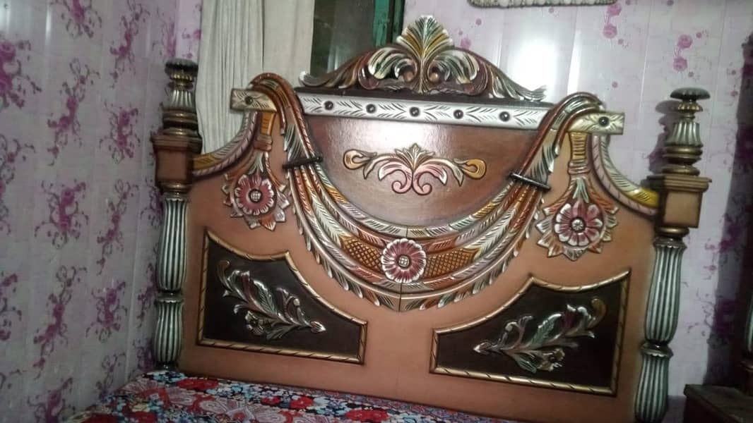 bed or side table Hain 1