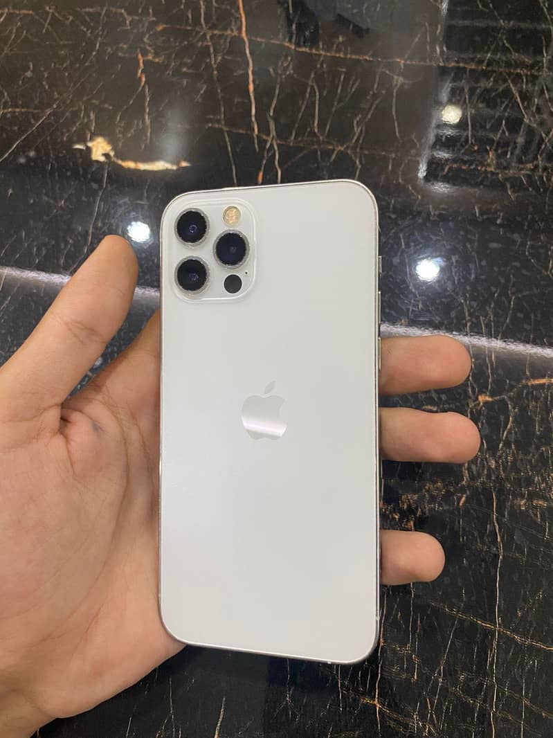 Apple iPhone 12 Pro 4