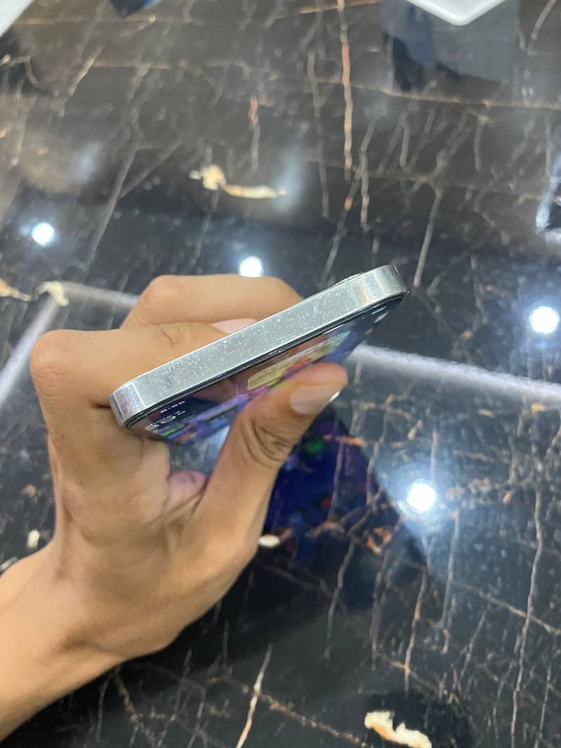 Apple iPhone 12 Pro 6