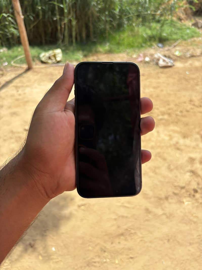 Apple iPhone 13 Pro 3