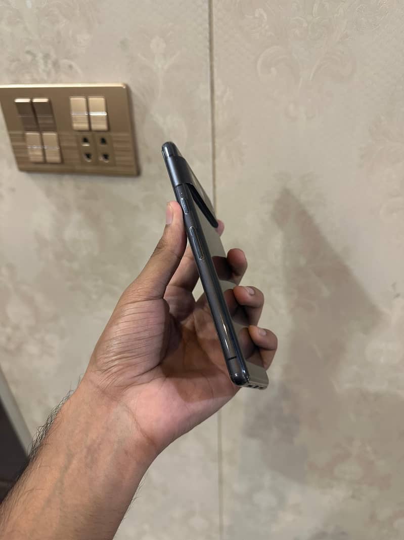 Google Pixel 7 4