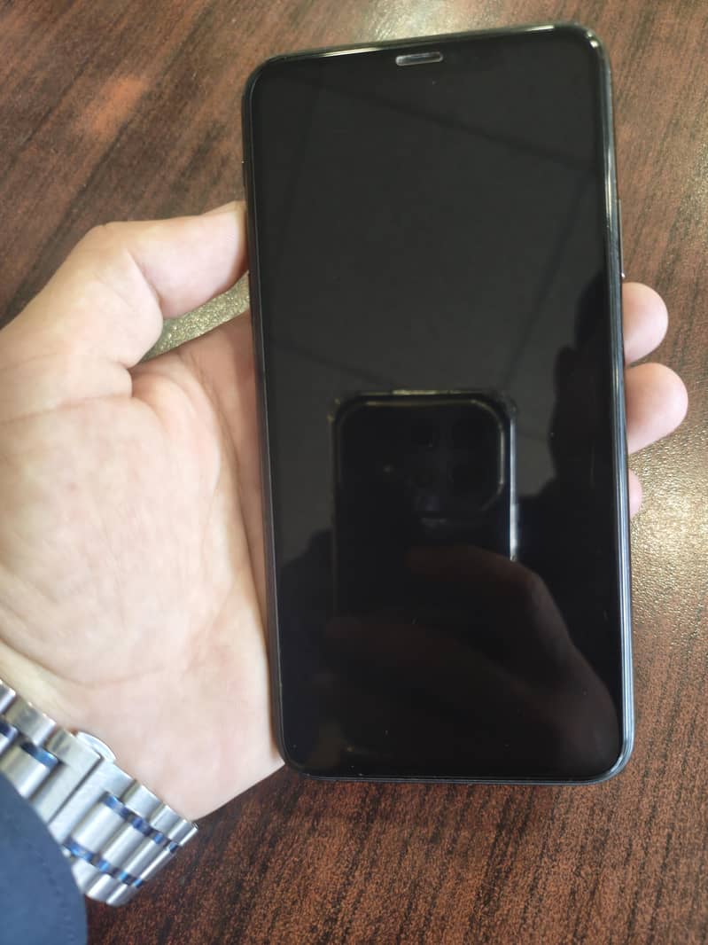 Apple iPhone 11 Pro Max 5