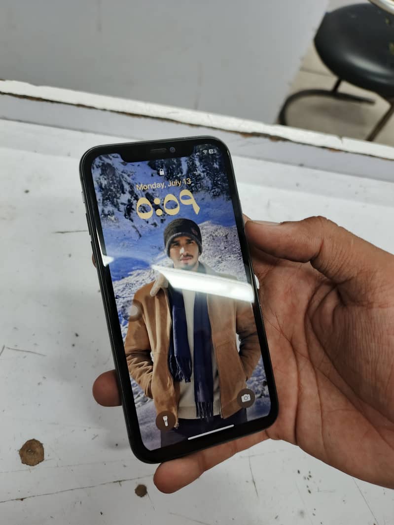 Apple iPhone 11 5