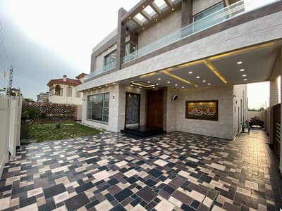 1 KANAL ELEGANT AND FULLY MAINTAINED SUPER HOT LOCATED BUNGALOW IS AVAILABLE IN THE BEST BLOCK OF DHA LAHORE.