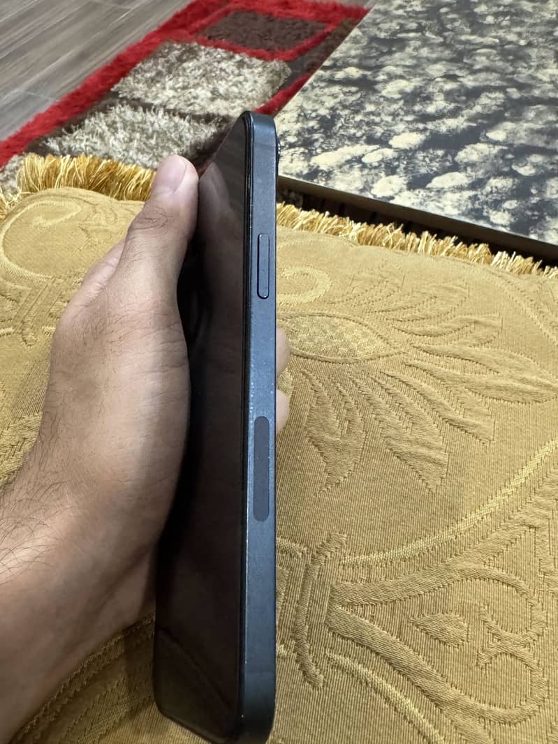 iPhone 14 plus 5