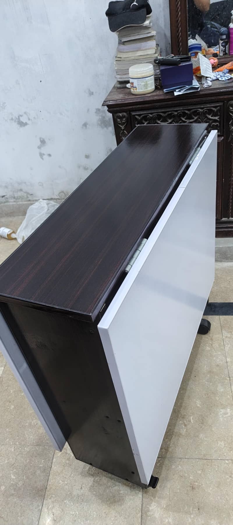 Folding dining table 0