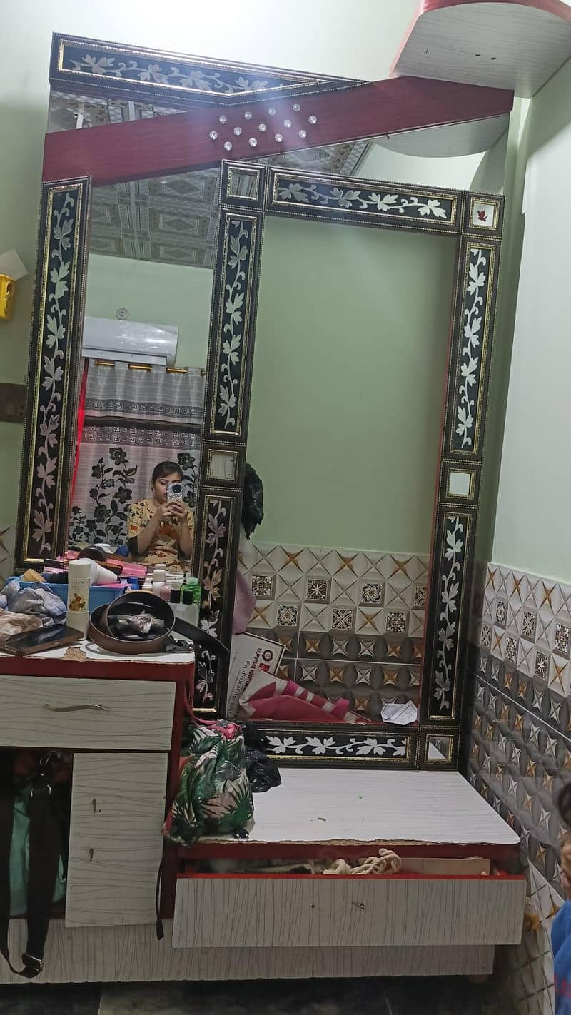 dressing table for sell. . . . 1