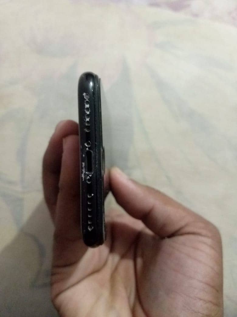 Apple iPhone 7 4