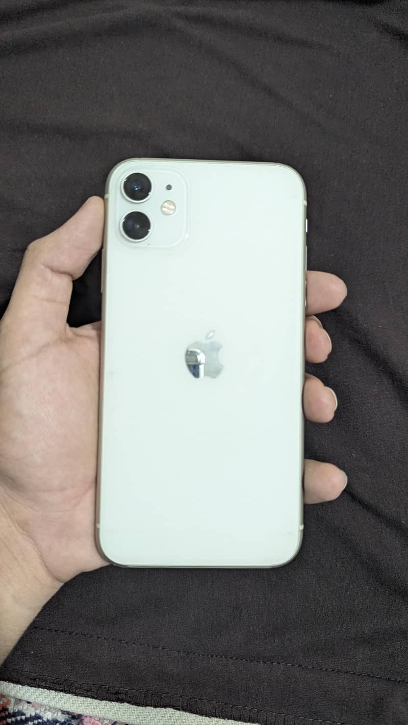 Apple iPhone 11 7