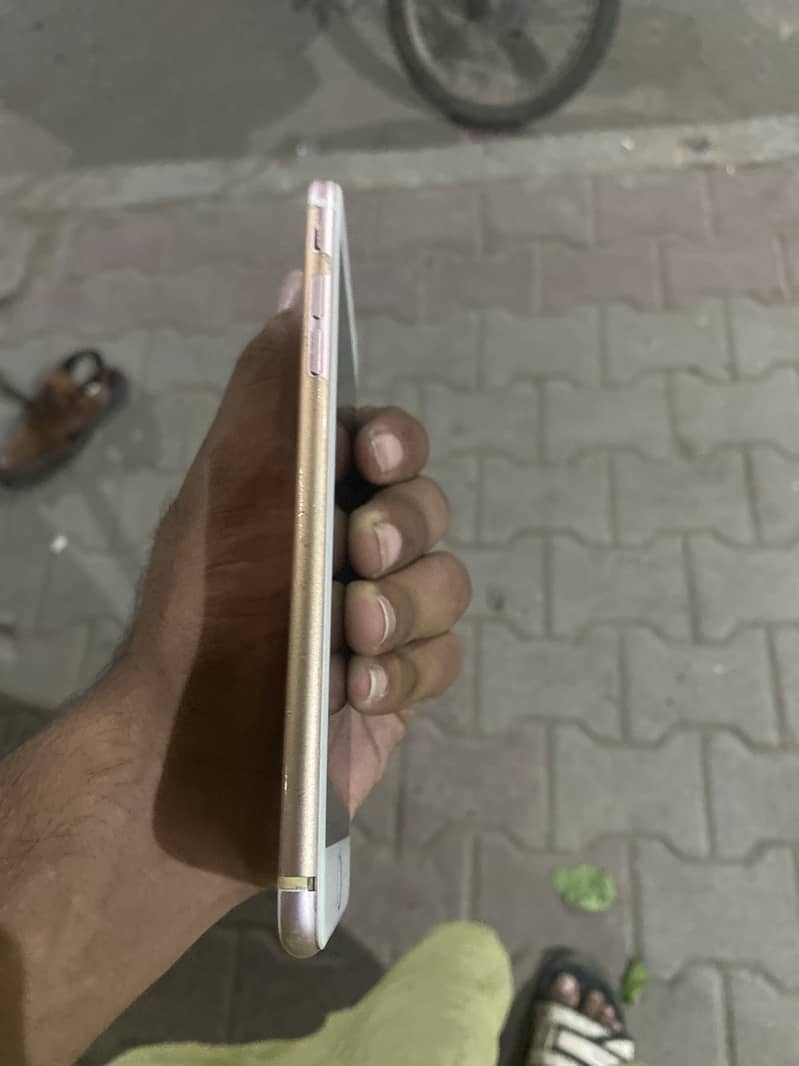 Apple iPhone 7 Plus 5
