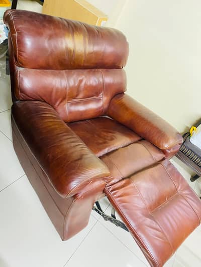 Brown Leather Recliner Chair – Good Condition