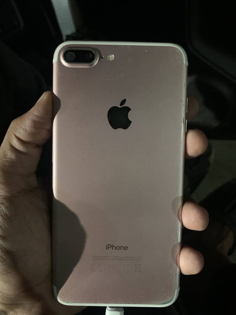 iPhone 7 plus 1