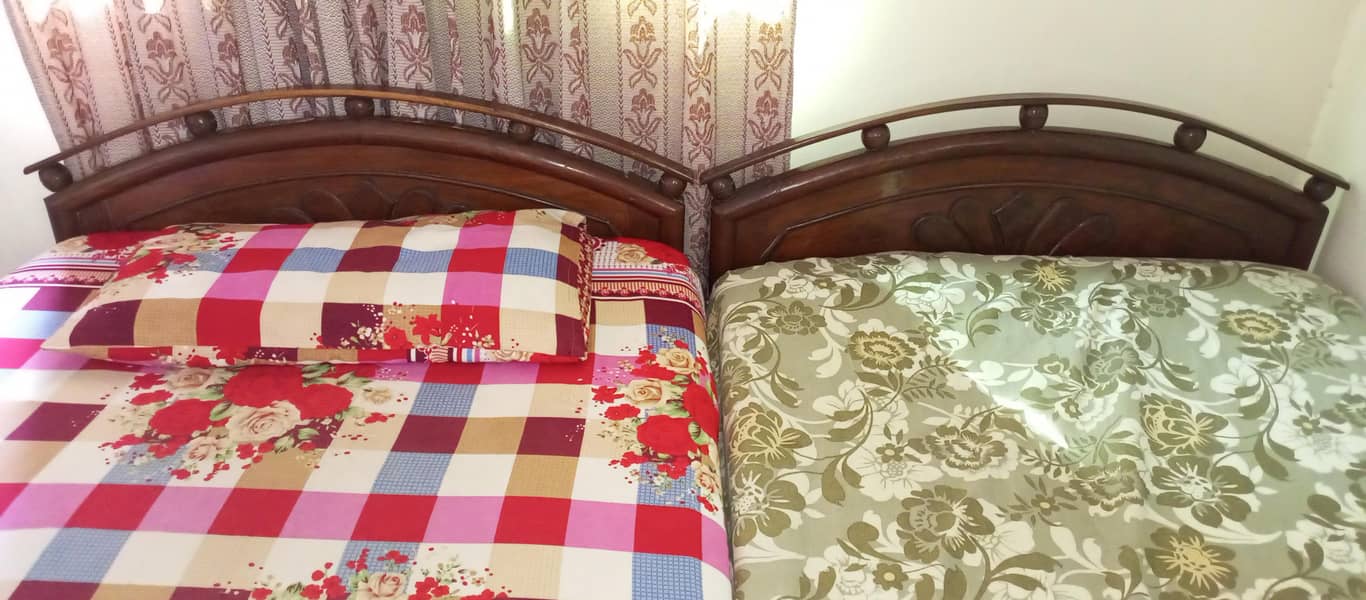 Single bed 0