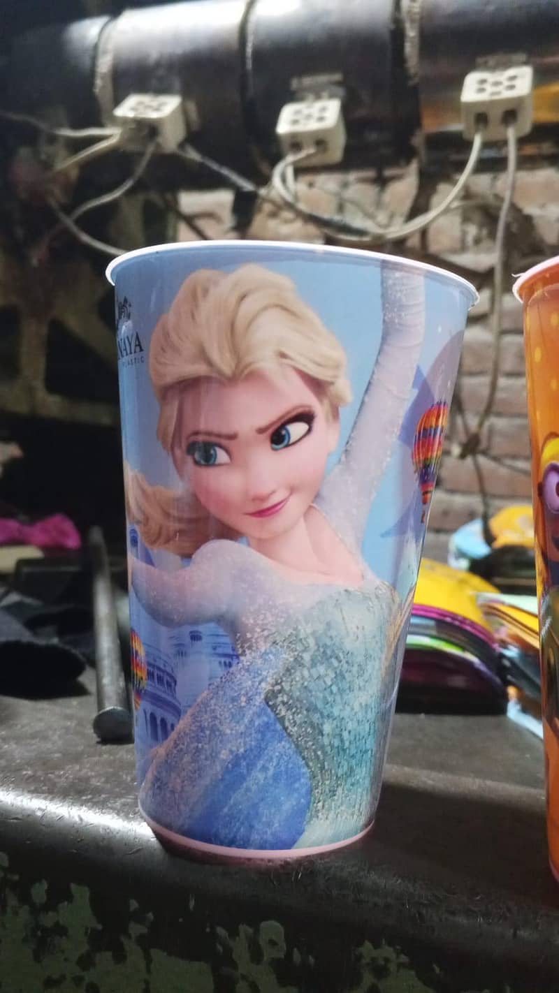plastic Glasses 1