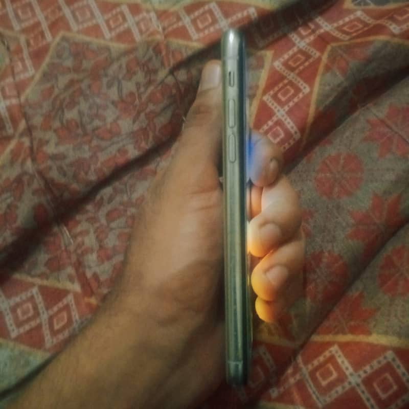 Apple iPhone X 11