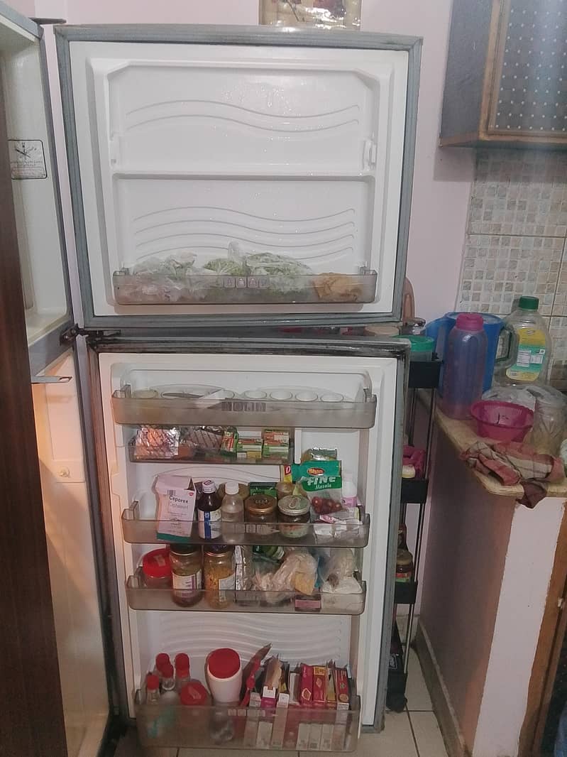 refrigerator 0