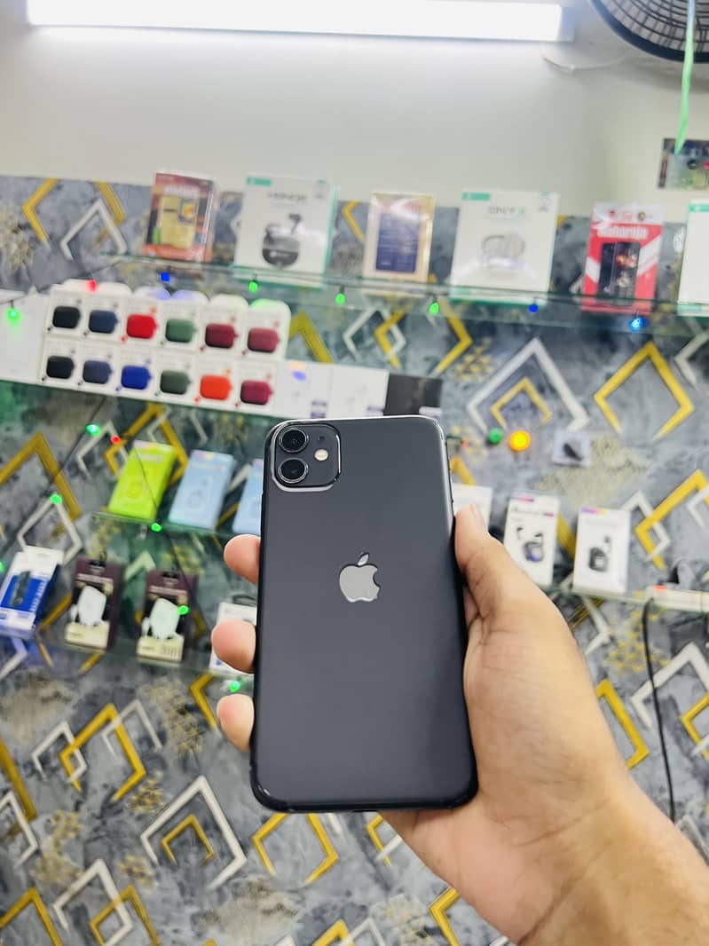 Apple iPhone 11 0