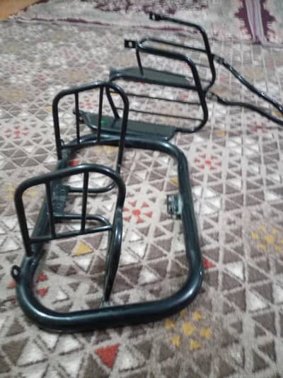 Suzuki GR 150 safety guard