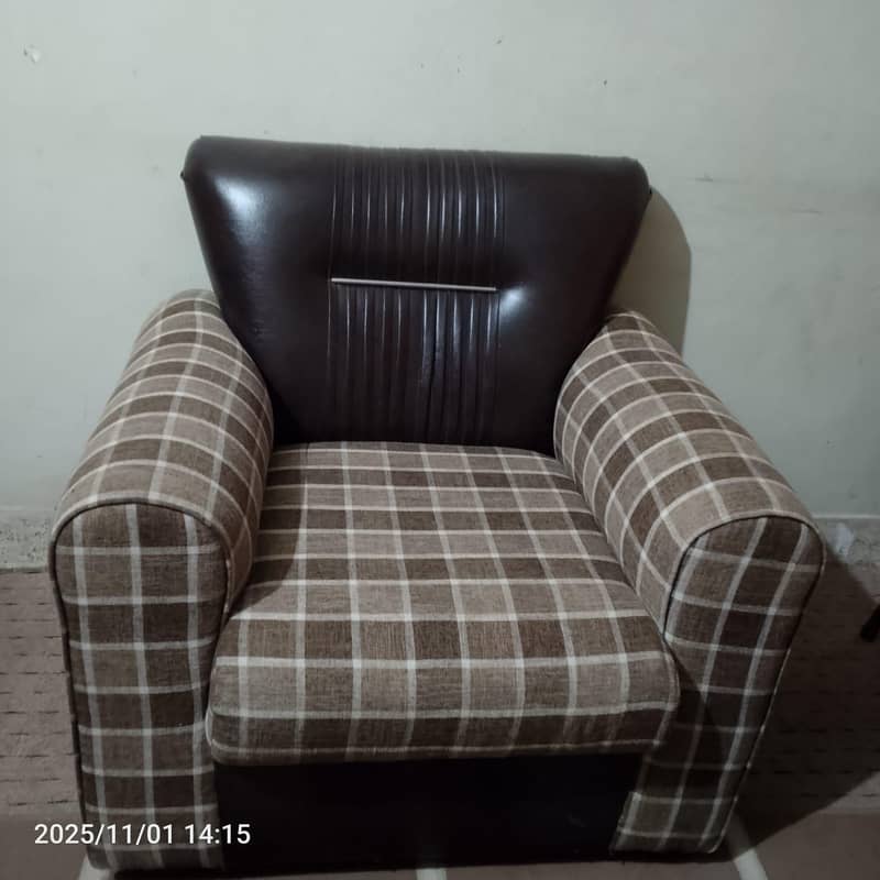 5 Seater Sofa Set 0